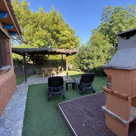 Casa Con Jardín Privado Y Piscina Compartida En Playa El Palmar Cádiz